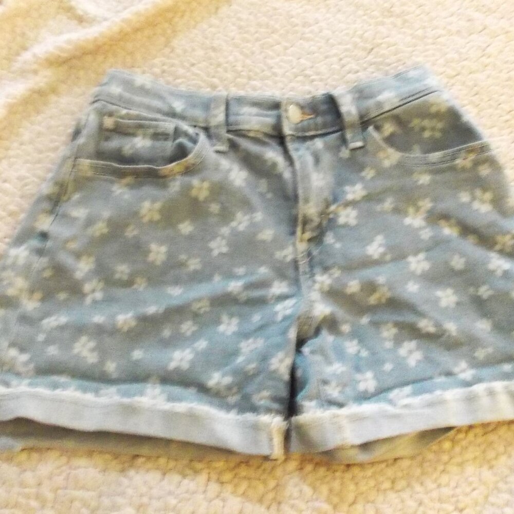 💕 3/$25 💕Old Navy Floral Midrise Jean Denim Shorts Size Teen 14